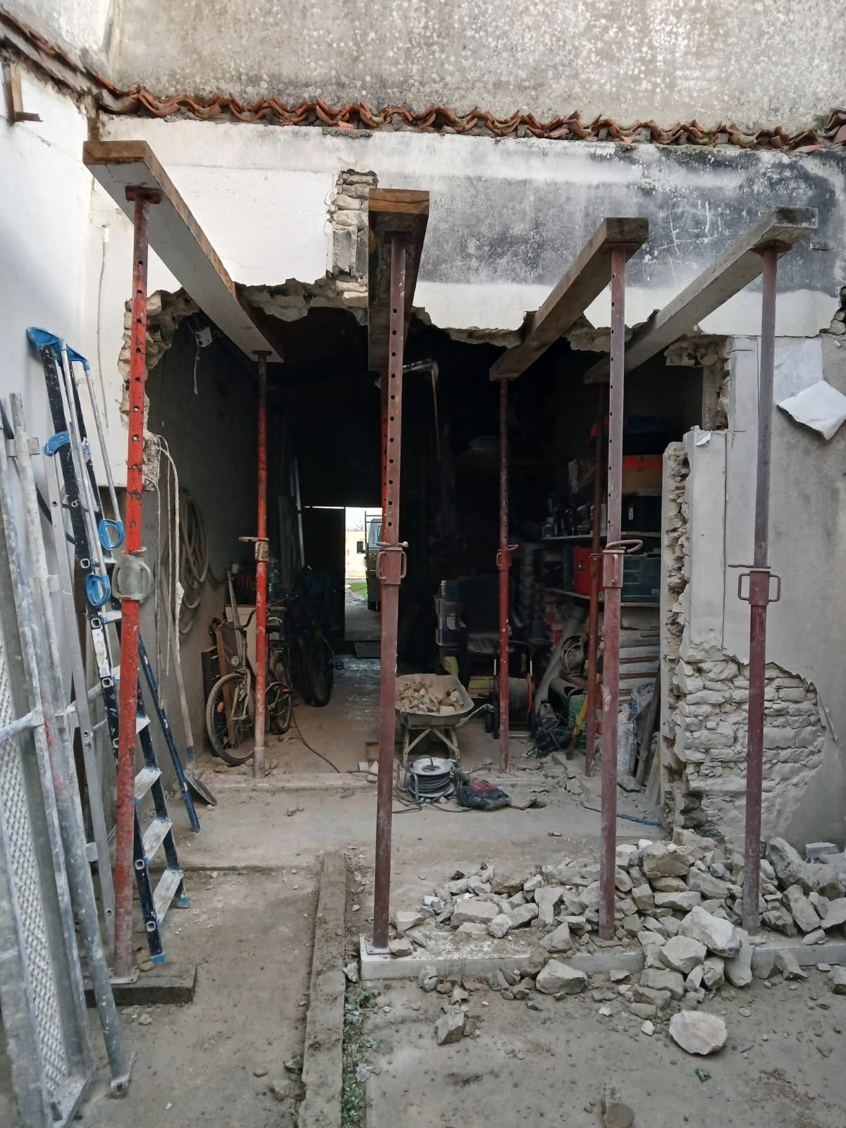 Ouverture d'un mur en moellons
